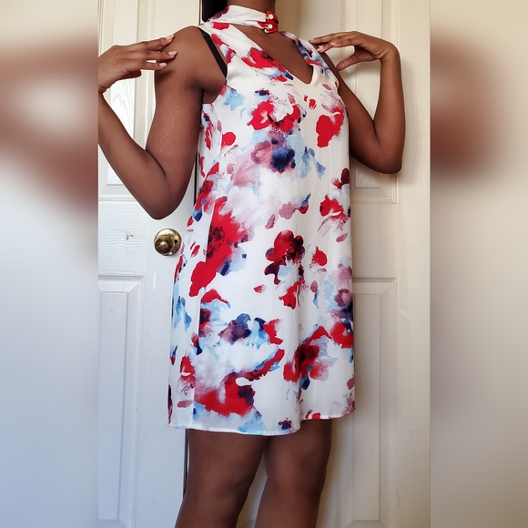Fashion Nova Floral Pattern Mini Dress with Collar - Picture 3 of 6